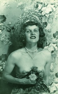 Eugene Von Bruenchenhein, Sans titre, 1973 - Tirage argentique - 17,8x17,7cm - courtesy galerie Christian Berst